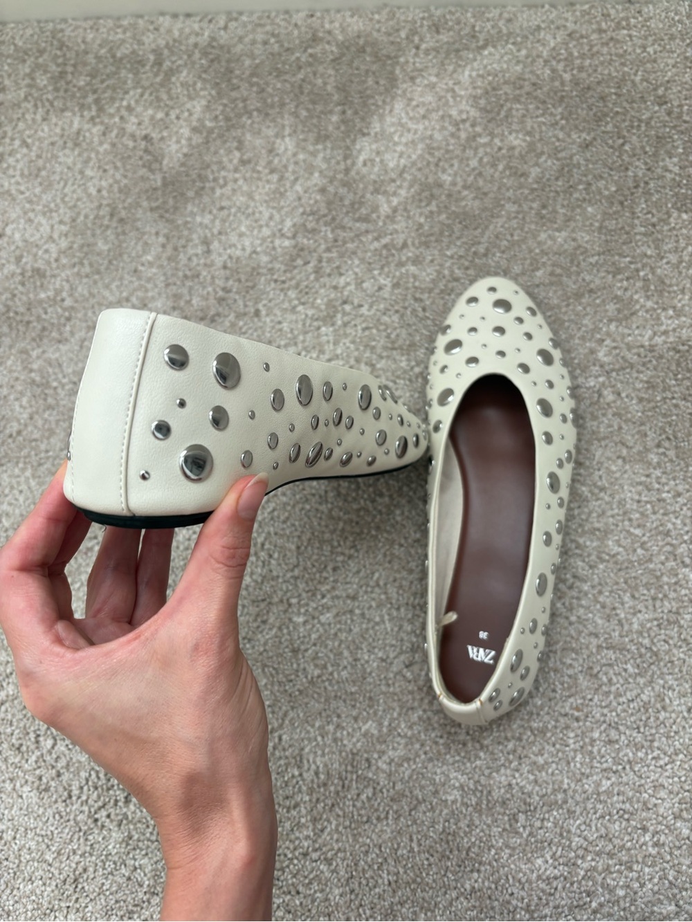 ZARA Leather Cream Studded Pointed Toe Ballet Flats NWOT EU38 - Picture 6 of 6